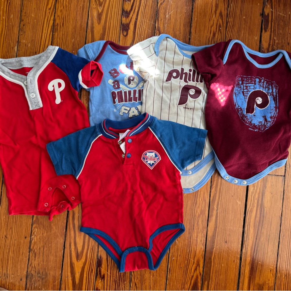 Phillies baby clothes 6-9mo